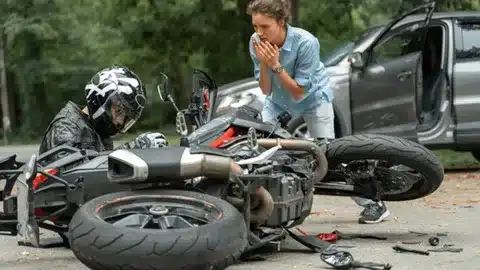 Why an Auto and Motorcycle Insurance Bundle Makes Sense